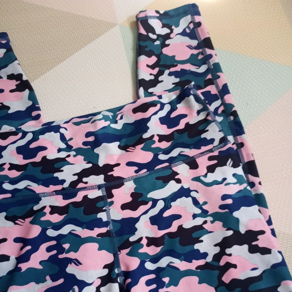 Powerhold Fabletics High rise Camo Legging size S - Picture 5 of 10